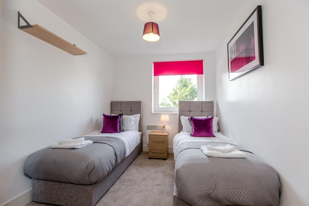 ✪ Ideal Ipswich ✪ Serviced Quays Apartment - 2 Bed Perfect For Felixstowe Port/A12/Science Park/Business Park ✪ Dış mekan fotoğraf